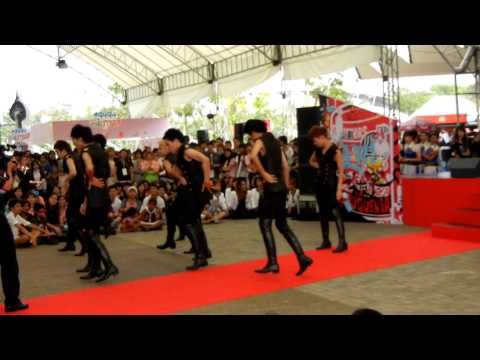 Next School at Dance Street stage at Korean Wave in Bangkok