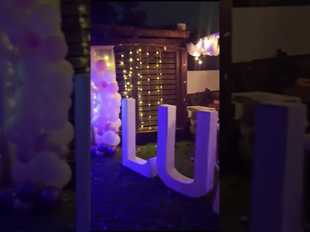 Vídeo relacionado con Pendientes de Carnaval Tipo Cassette Retro Neon para Accesorios de Fiesta de los Años 70, 80, 90