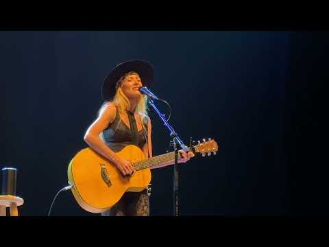 Jewel - Who Will Save Your Soul (Live In Vancouver)