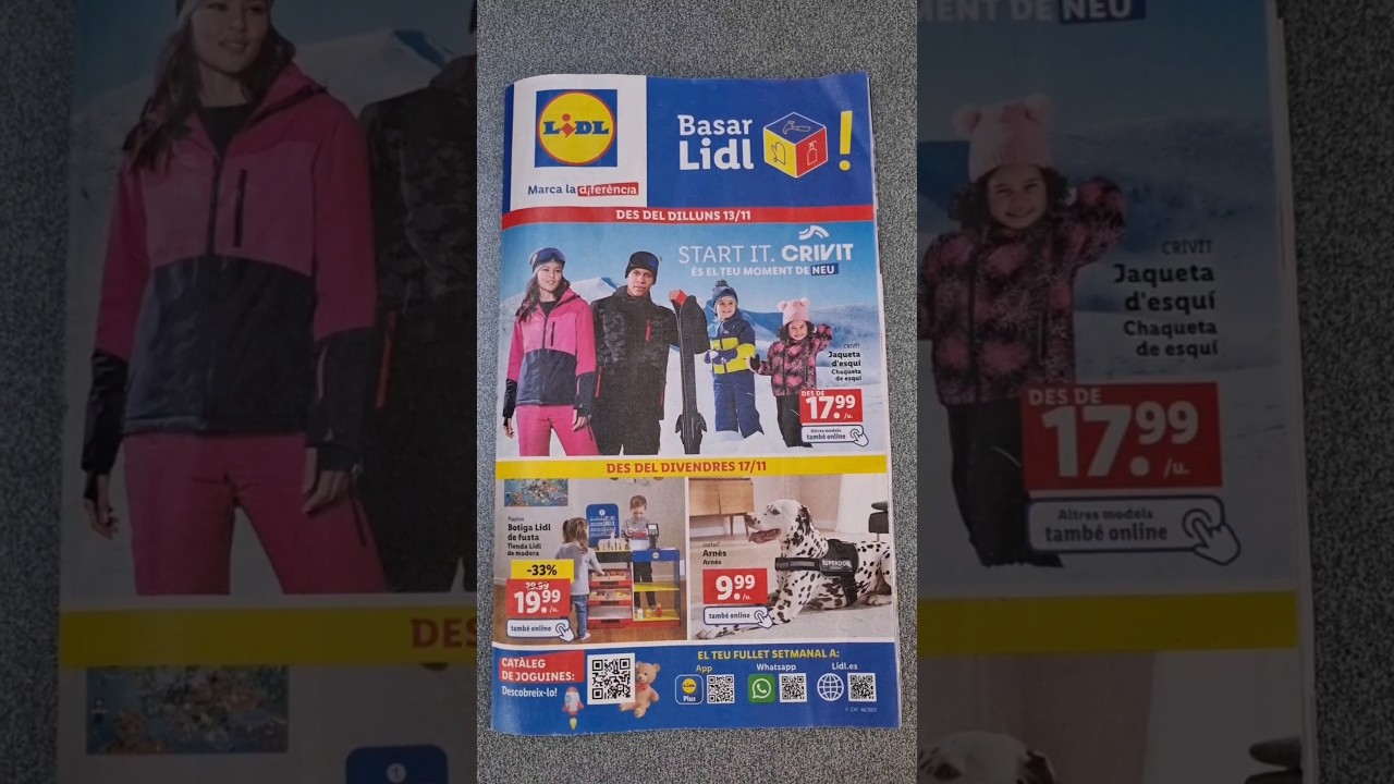 ❄️ Stroje zimowe w Barcelonie. Kto by pomyślał? #H...