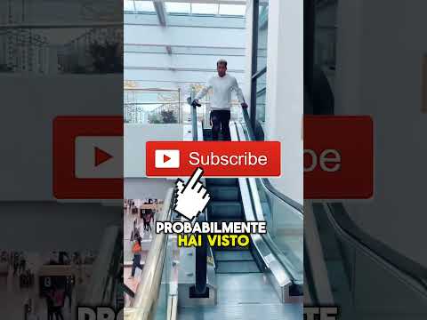 SI POSSONO BLOCCARE LE SCALE MOBILI?!🤣 #shorts