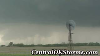 preview picture of video 'Oklahoma tornado - May 10, 2010'