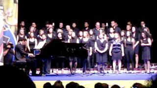 Coral Sant Jaume (Cantando himno de la champions league)