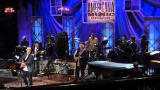 John Hiatt, Long Time Comin&#39; (Americana Music Honors &amp; Award Show)
