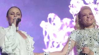 Alguien llena Mi Lugar, Juntitas Tour 2019 - Bakersfield