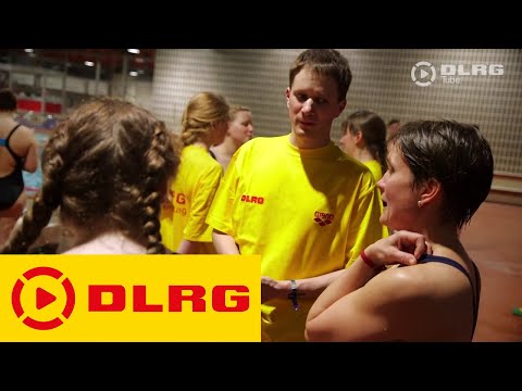 The DLRG lifeguard training