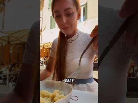 WHAT ITALIANS EAT TO STAY SKINNY (Get My SIGNATURE TRAVEL TO ROME Guide 😉)