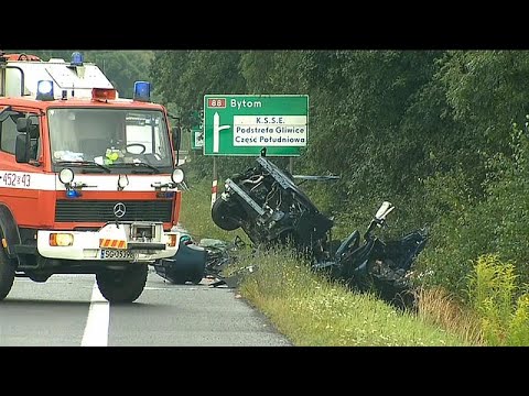Polonia: scontro tra autobus e furgone, morti e feriti
