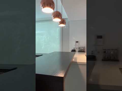 Video de YouTube - Apartamento en Venta de 1 dormitorio con Piscina, Jardín y Garage en Puerto del Buceo, Montevideo