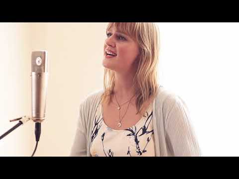 Folk Alley Sessions at Folk Spot: Mary Jean - "Under the Jungle Green"