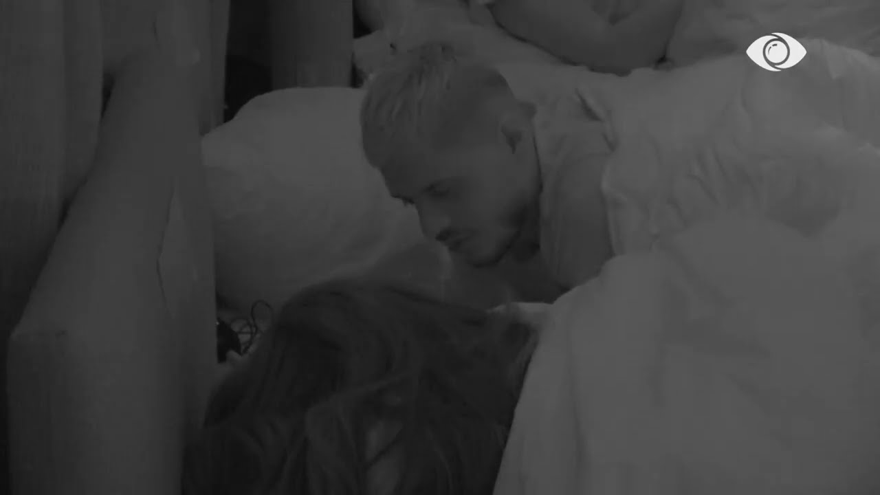 “Mban kryqin e ishit në dorë, tregon për shtatëzëninë…”/ Sara-Bardhit: Ti je shumë i ndyrë