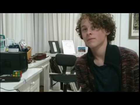 Jaeden Martell fall [wide shot]