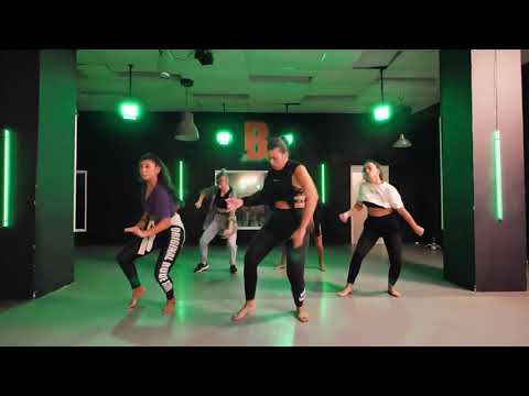 Kemar Highcon feat Track Starr - Shawtz & Bad Socks | Bestreet | Orel Nahari