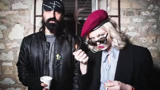 Crystal Castles-Char (Subtitulada)