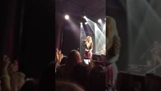 Sabrina carpenter-shadows Austin, Tx