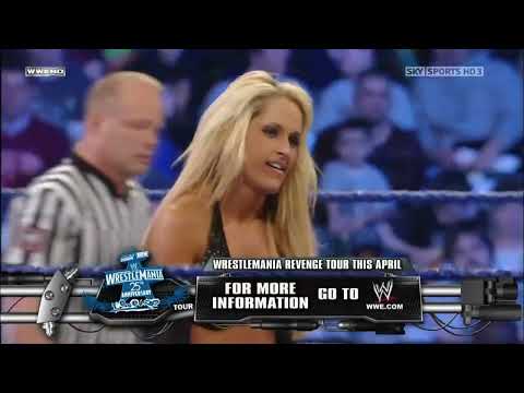 WWE SMACKDOWN Michelle McCool Vs Eve Torres 06/02/2009