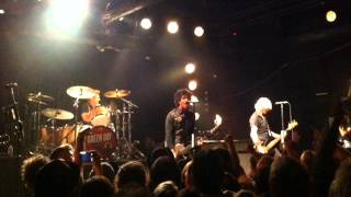 Green Day &quot;Wild One&quot; Full Song Live 2012