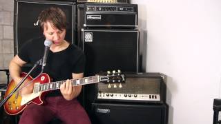 Video thumbnail for Sunn 190L Volume Cranked Up with a Les Paul by shnobel