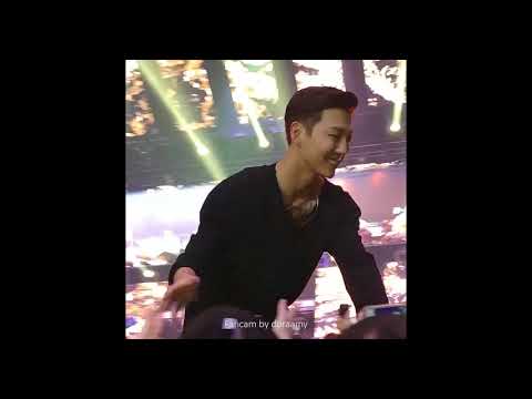 [Fancam] 171029 B.A.P Party Baby Climax - High five with fans (BYG, HC, DH, YJ, JU)