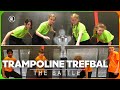 Duiken, springen en de tegenstander raken! | Battle trampoline trefbal | Zappsport
