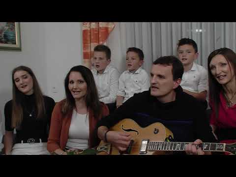 NAPOVEDNIK 5. ODDAJE GLASBENEGA PEČATA: Družina Frančič