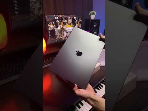 Producers, what laptop do you use to make beats? LMK! #flstudio #beats #macbook