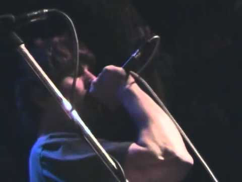 GOMILA NESKLADA  LIVE  ZID 