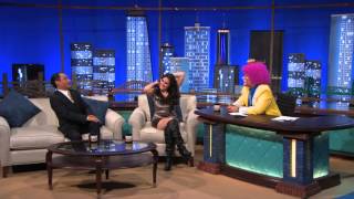 La Ex RBD Dulce Maria llega muy Extranjera