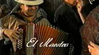 Guallando Lyrics English Translation