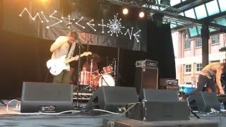 Courtship II (Live @ St. Jerome's Laneway Festival / Brisbane (06/02/2016) - HEALTH