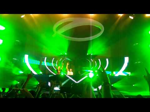 Armin van Buuren b2b Gareth Emery @ Electronic Family, Amsterdamse Bos, 30.07.2011