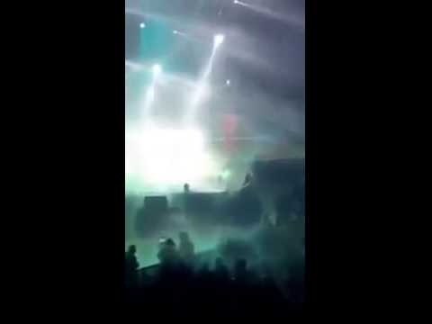 Cosculluela  Tiraera Pa' Tempo En Vivo Cosliseo De Puerto Rico 2014