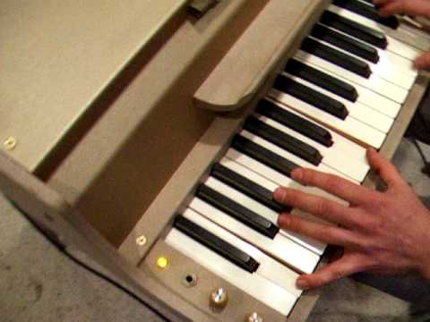 Wurlitzer Electric Piano //145B restored by Vintage Vibe