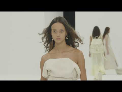 SPORTMAX Sfilata collezione Primavera-Estate 2022 Milano Fashion Week