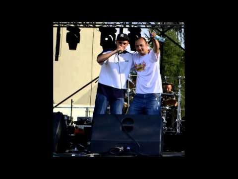Wester ft. Mioduwpr - Podwórkowy Dystrykt.wmv + LYRICS