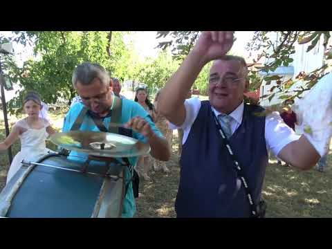 @RadiobiserAt Kad kum muziku čašćava... #truba #trompeta #harmonika #igranka #sax #saksofon #dans