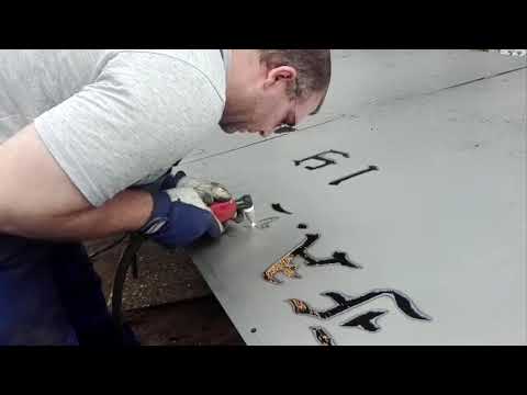 Bau eines Hoftores mit Schriftzug (Plasmaschneiden) #Metall #Stahl #Tor # Plasmaschneiden