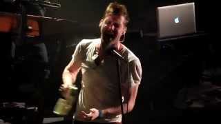 Kaiser Chiefs - &quot;Na Na Na Na Naa&quot; - 07/10/2014 - Paris, Le Bataclan