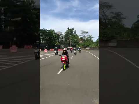 sunmori serentak KNI(Kawasaki ninja Indonesia) se JABODETABEK ,,KNI jaya,,!!!