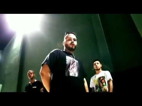 La calle no juega-Totoy el frío