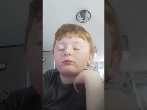 #haveitoldyoulatelythatiloveyou #butifyoucloseyoureyes #greenscreen #funny #helpmemakethismakesense.