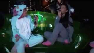 Ariana Grande & Miley Cyrus - Alta Marea di Antonello Venditti