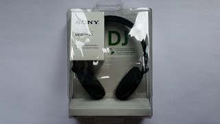 Video thumbnail for SONY MDR-V150 - Unboxing - Headphones by iDroid