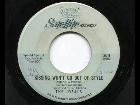 THE IDEALS - Kissing won't go out of style - SATELLITE