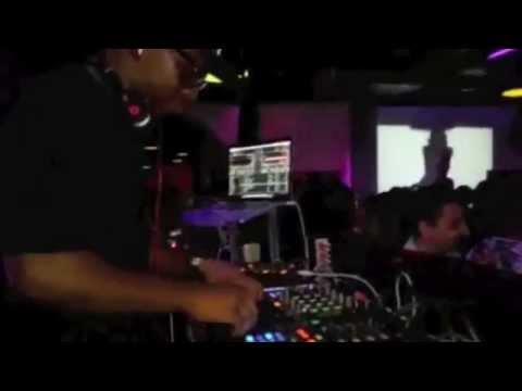 Dj D´Machine.Jr- Show Up In The Roots