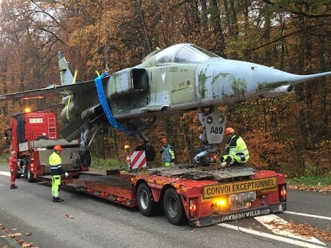 Convoi exceptionnel : deux avions de chasse quittent Drachenbronn pour Entzheim