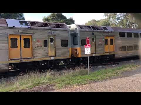 Class 81 8133/Class 81 8155 & C3/C1/C5 near Railway Marshalling yard at Chullora