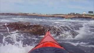 preview picture of video 'Sea Kayak Rock Hopping'