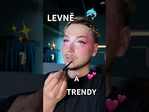 TRENDY LÍČENÍ NA FESŤÁK! 💕🐬✨  #essence #lollaberlin @essencecosmetics