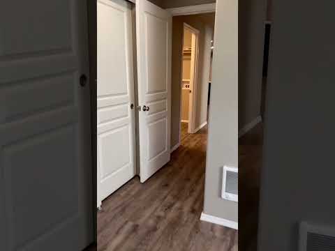 Beautiful 3 bedroom/2 bath home in Cottage Grove property video